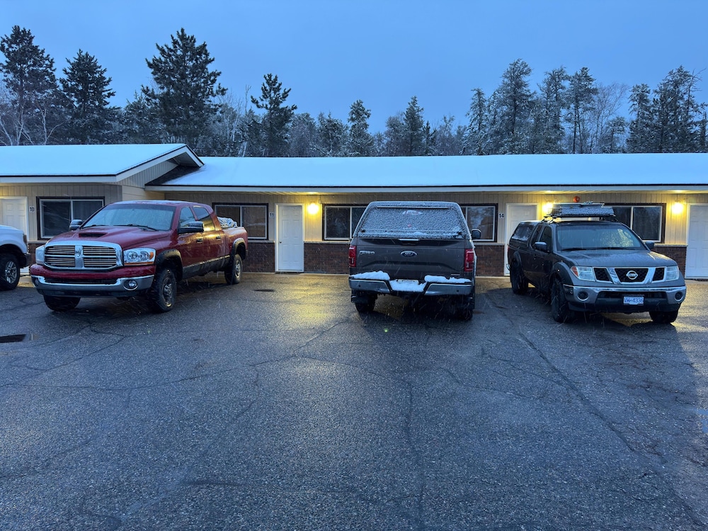 NORTHSIDE MOTEL