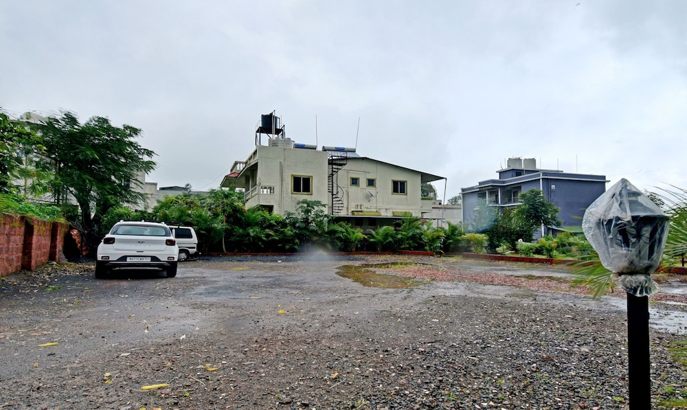 Treebo Paradise Inn, Panchgani view 5