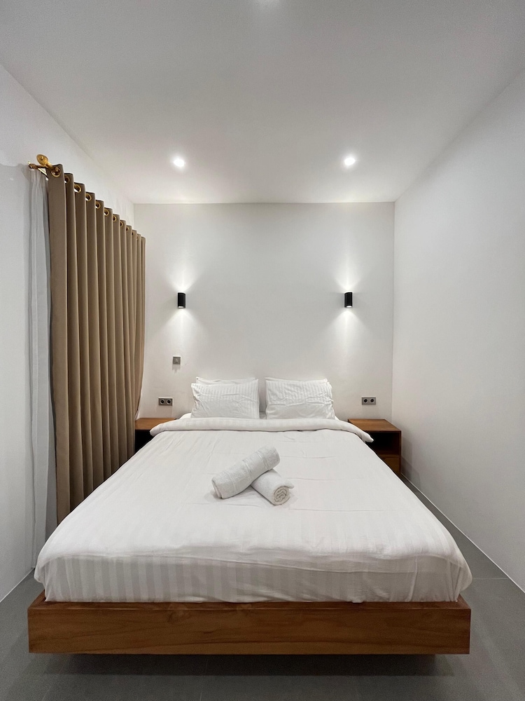 Bougenvile Luxury 2BR Private Seminyak