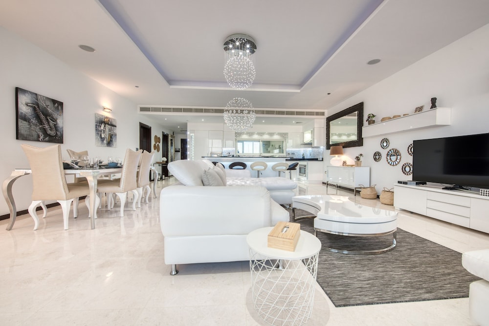 Tiara Residences - Mint Stay