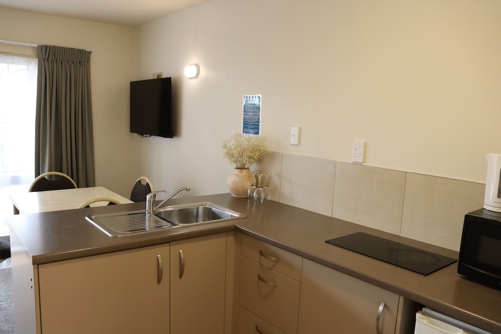 Fountain Court Motel