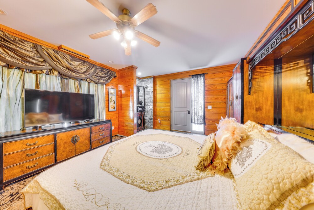 'the Vista' Retreat 30 Mi to Kansas City! - Property Image 37