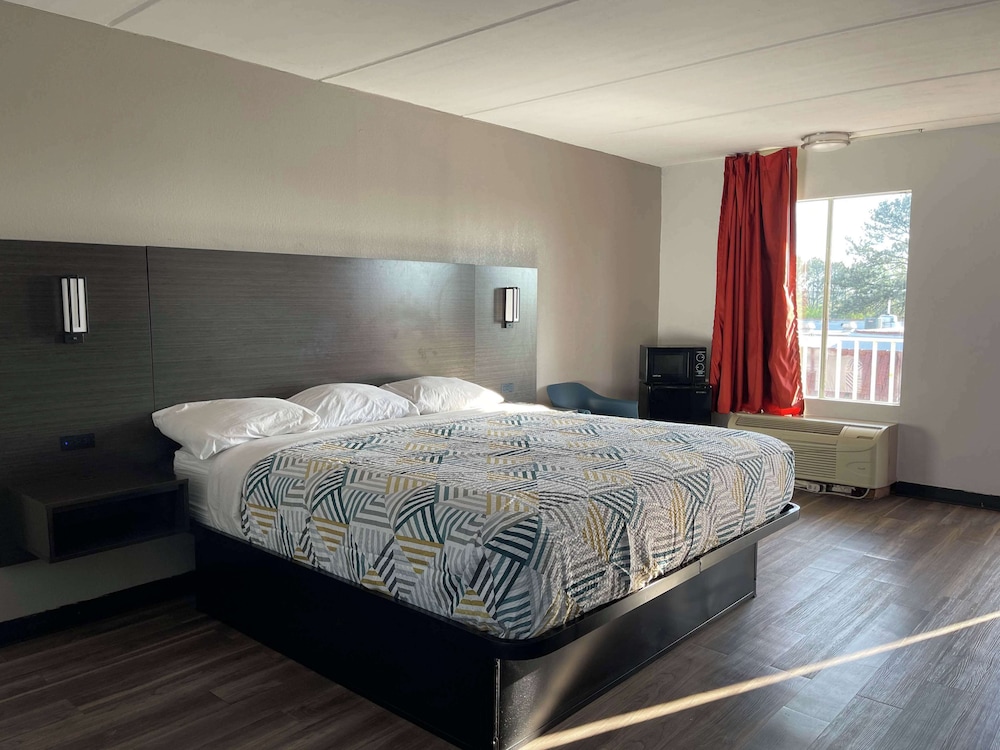 Motel 6 Stockbridge, GA – Hwy 138 W