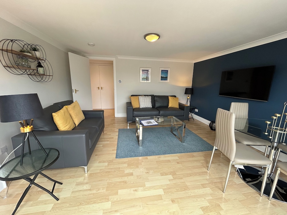 St Andrews Square Apartments