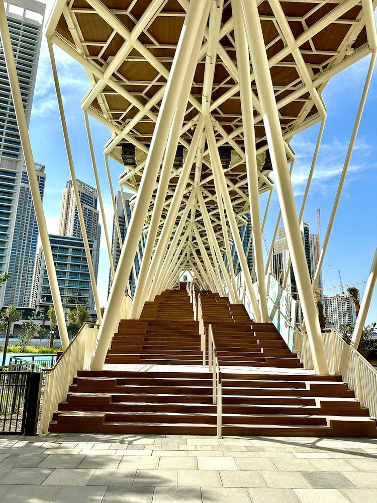 Cosmos Living - Dubai Creek Harbour