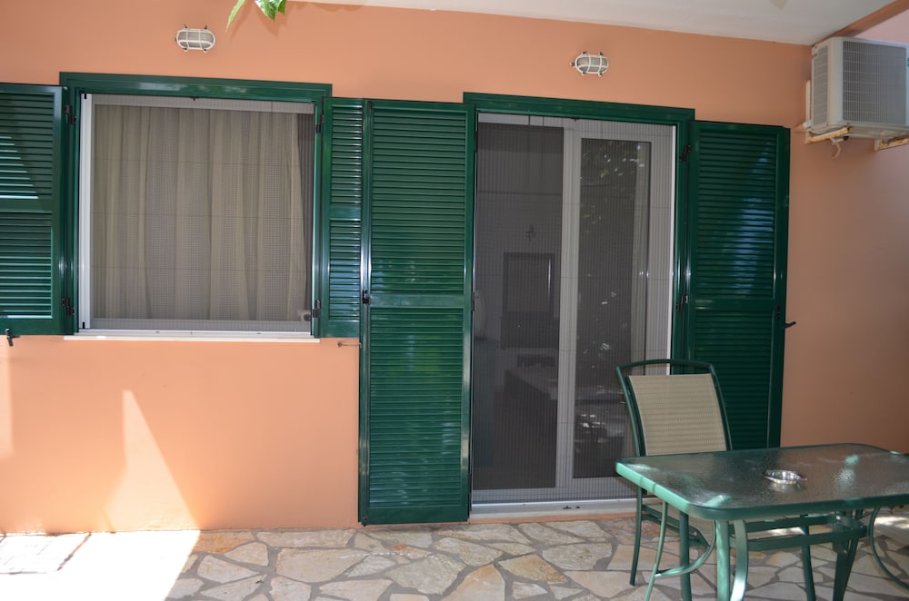 Odysseia Apartments photo 5