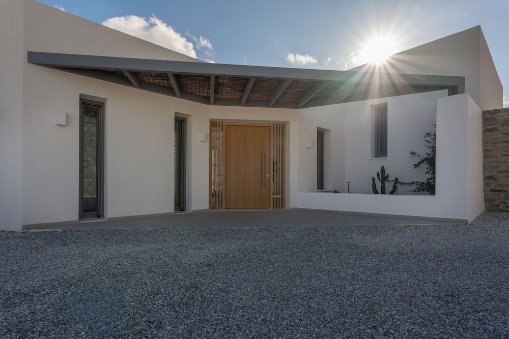 AVERA VILLAS