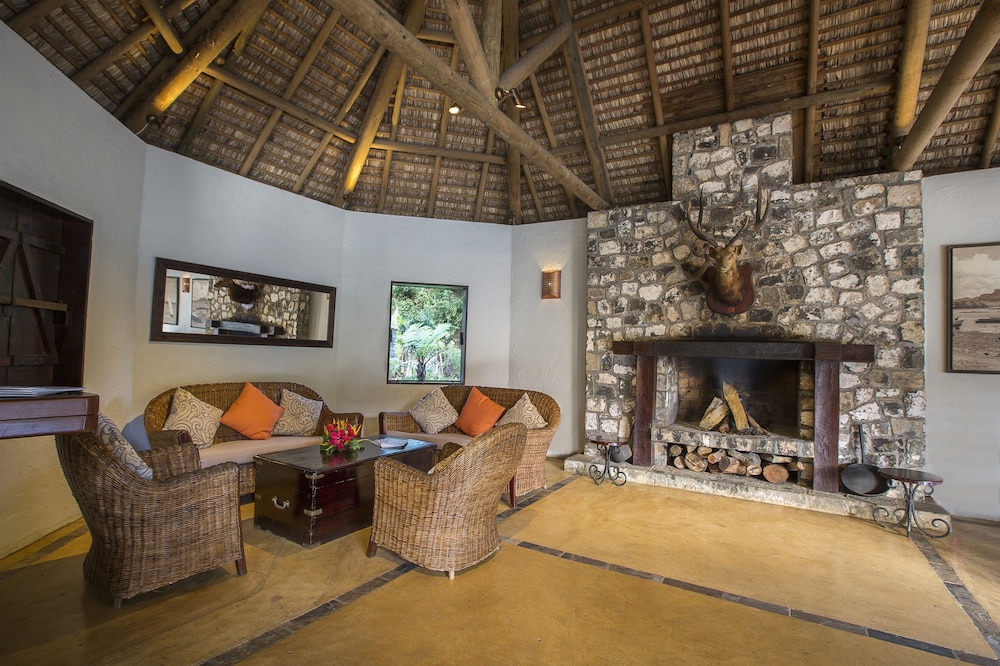 The Bay Club at Anahita view 2
