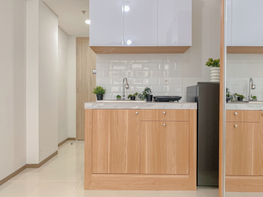 Best Deal Studio At Meikarta Apartment