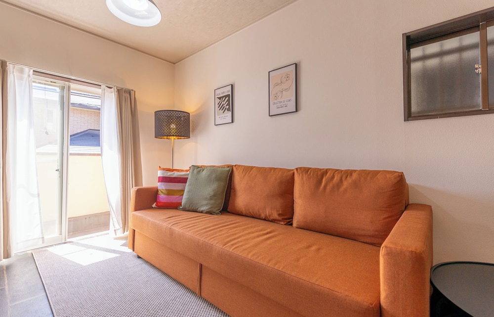 Stylish Retreat with Garden in Tetbury