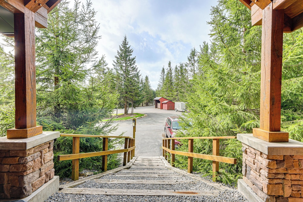 Ski, Hike, Bike! Family Haven at Snowshoe Mountain