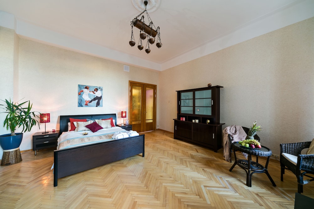 GM Apartment Serafimovicha 2-415