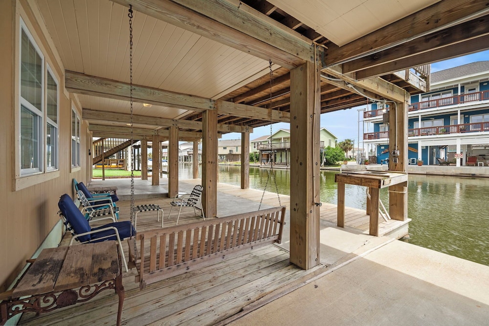 The Great Dane by Ryson Vacation Rentals