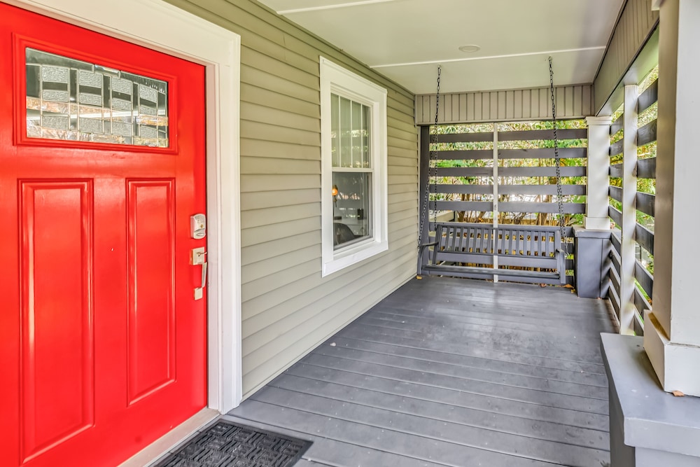 Luxury 3BR House in Charlotte view 4