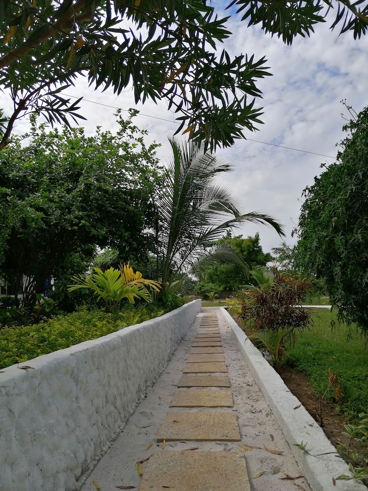 Pemba Paradise