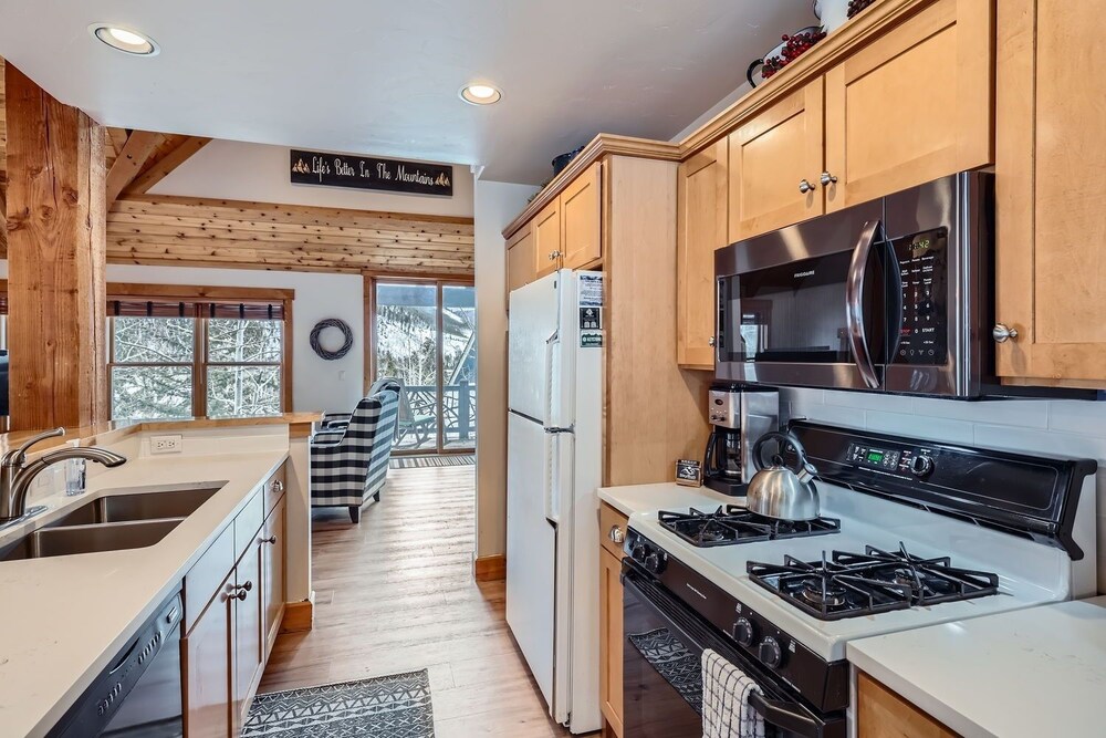 6 Cabin In The Pines 3 Bedroom Home