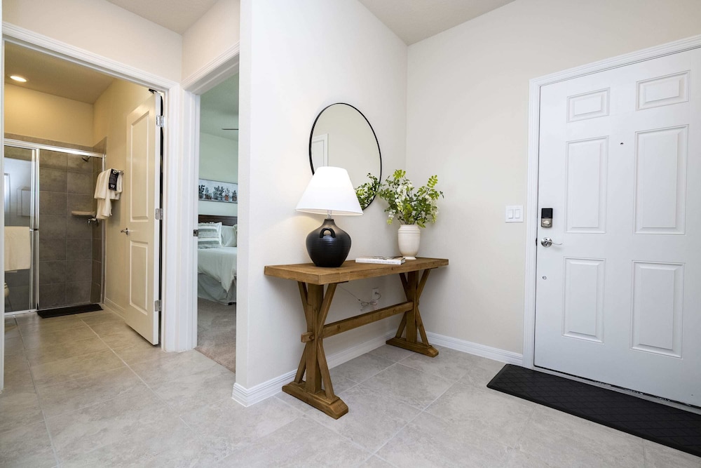 Stunning 5Bd w/ Pool @ Windsor Island Resort 3814 - Image 2