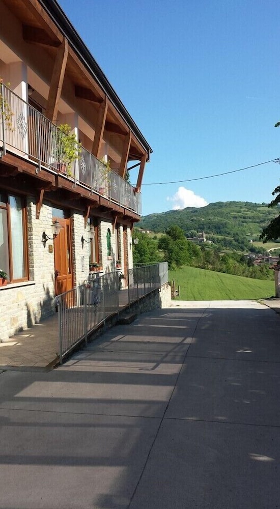 Photo 27