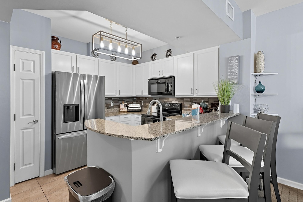 Palms Resort #2307 JR 2BR