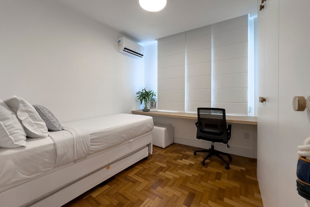 Leblon | 2 quartos, 5 min da Praia – por Casapē Rio