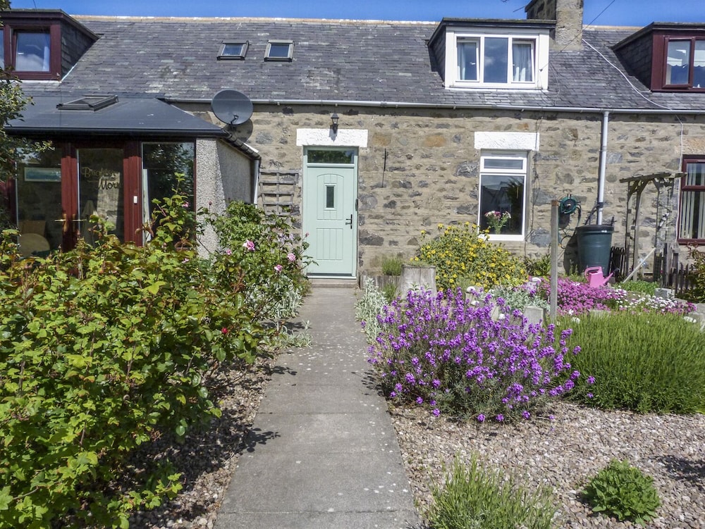 5 Distillery Cottages