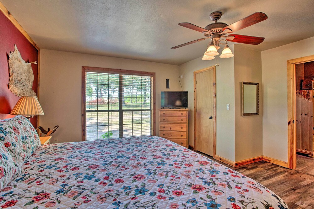 Kingston House w/ Fire Pit, Short Walk to Lake! view 2