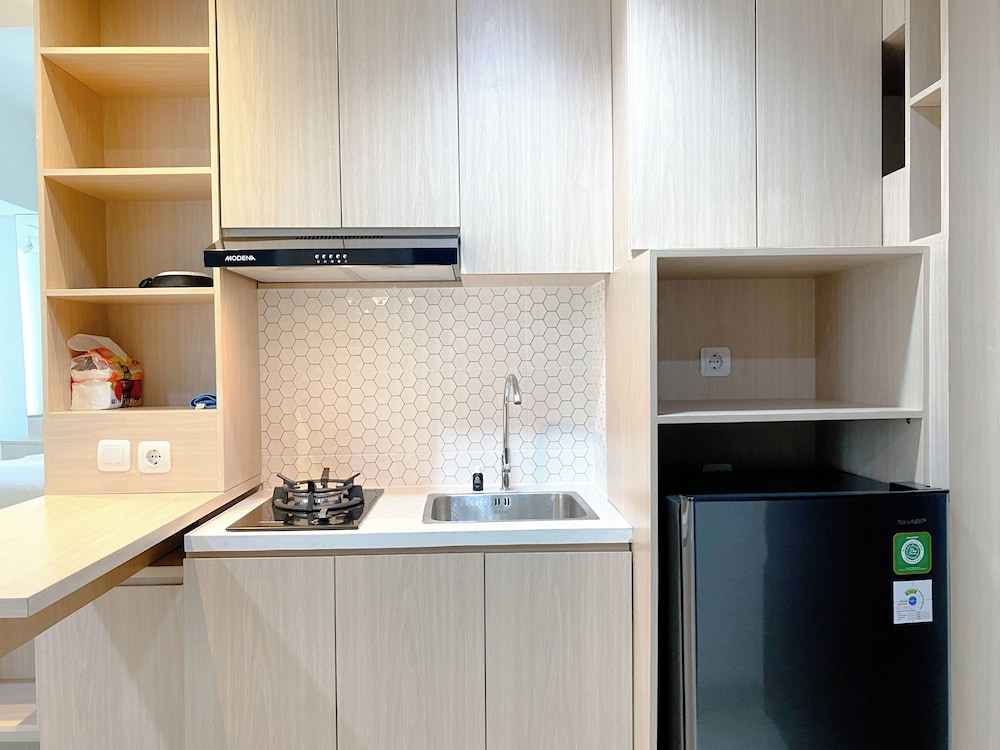 Good And Homey Studio Lrt City Bekasi Apartment