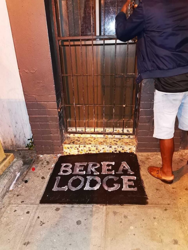 Berea Lodge view 3