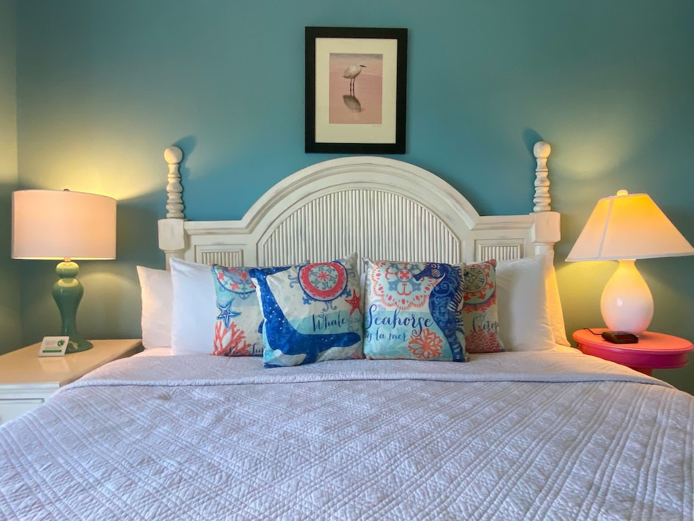 Harbour House At The Inn Unit 305 2 Bedroom Condo by RedAwning