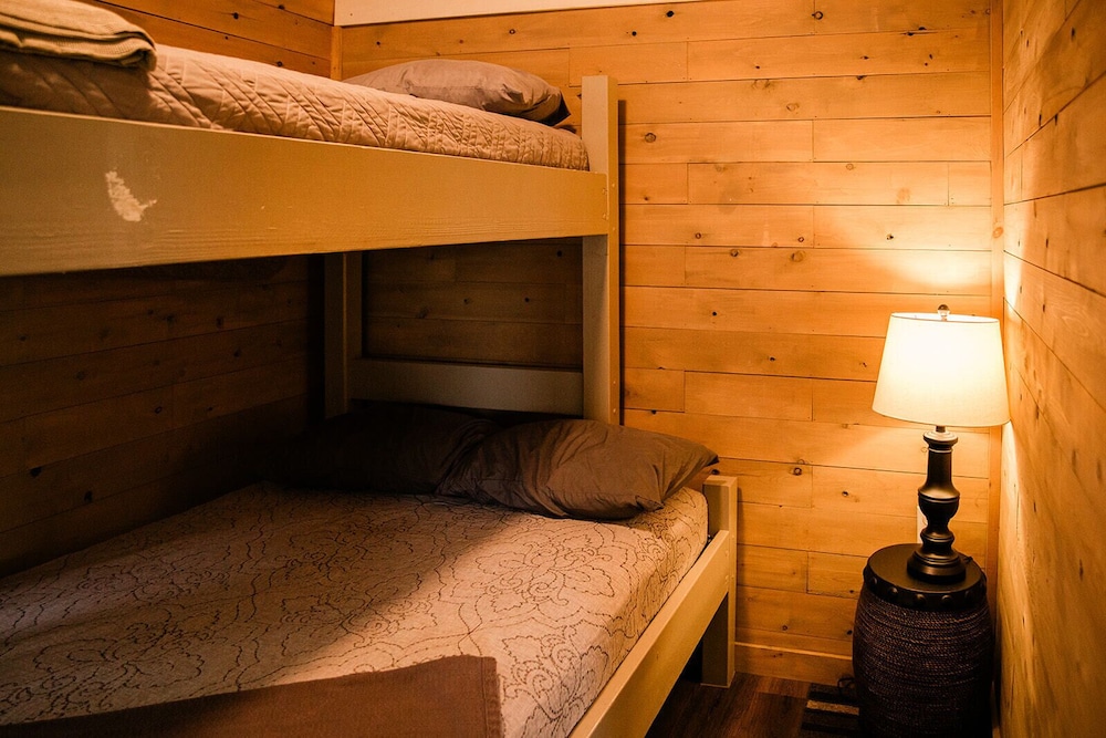 Portage Lakeside Cabins