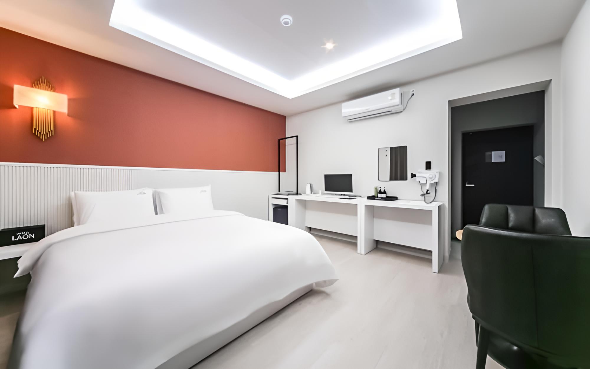 Changwon Myeongseodong Hotel Laon view 5