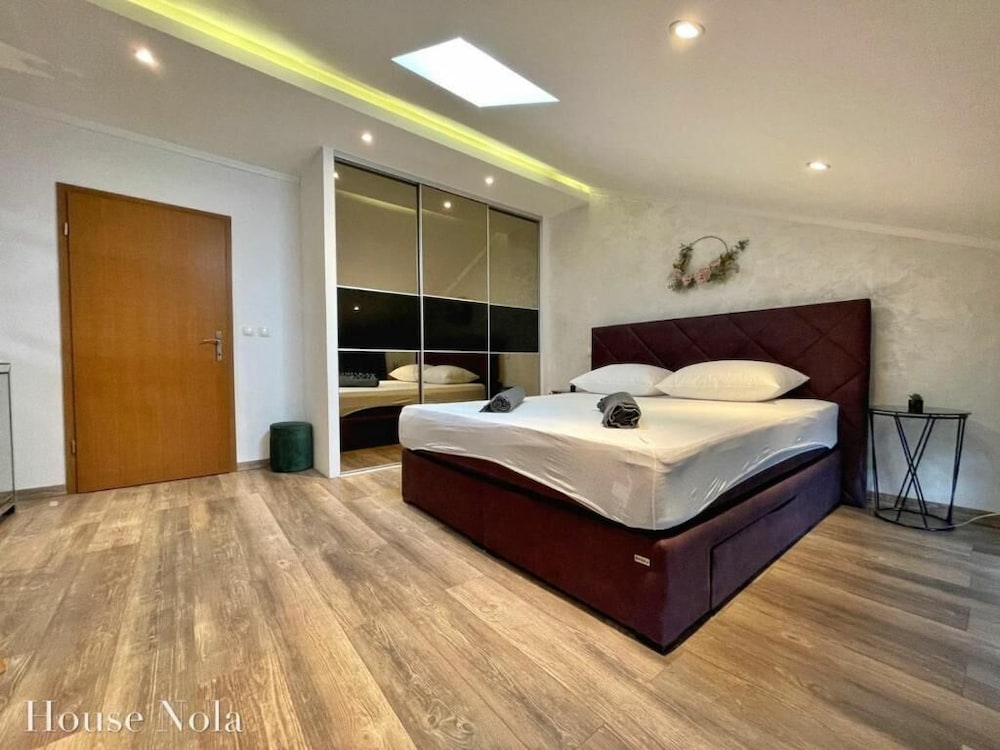 Holiday house Lona