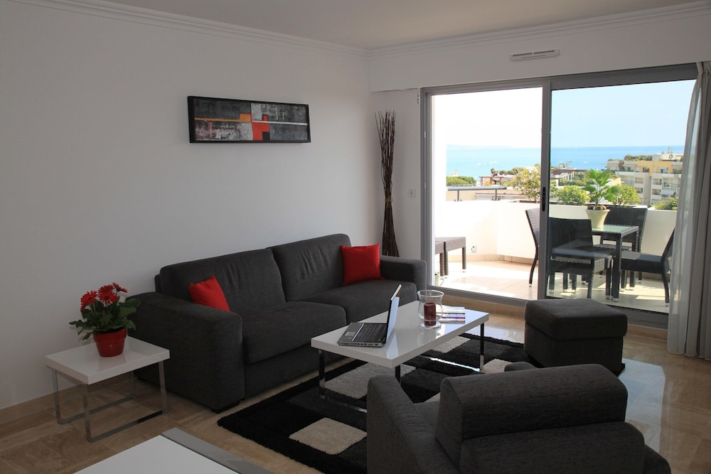 Apartment in Cote D'azur Near the Beach
