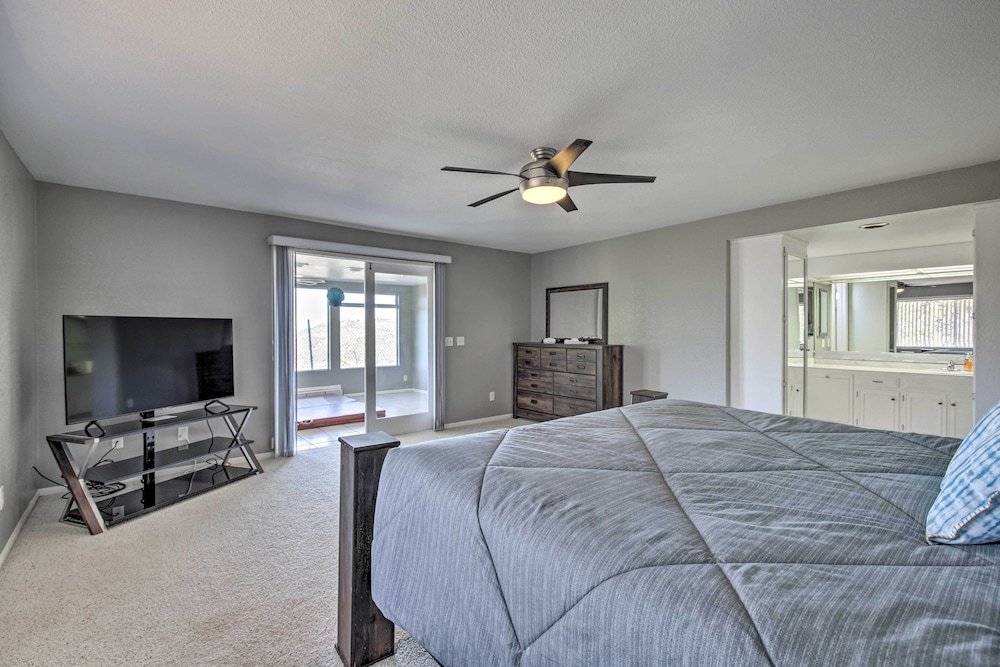 Escondido Hilltop Home w/ Deck & Views! view 5
