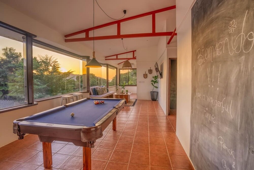 Few Steps to Beach Private Pool and Jacuzzi