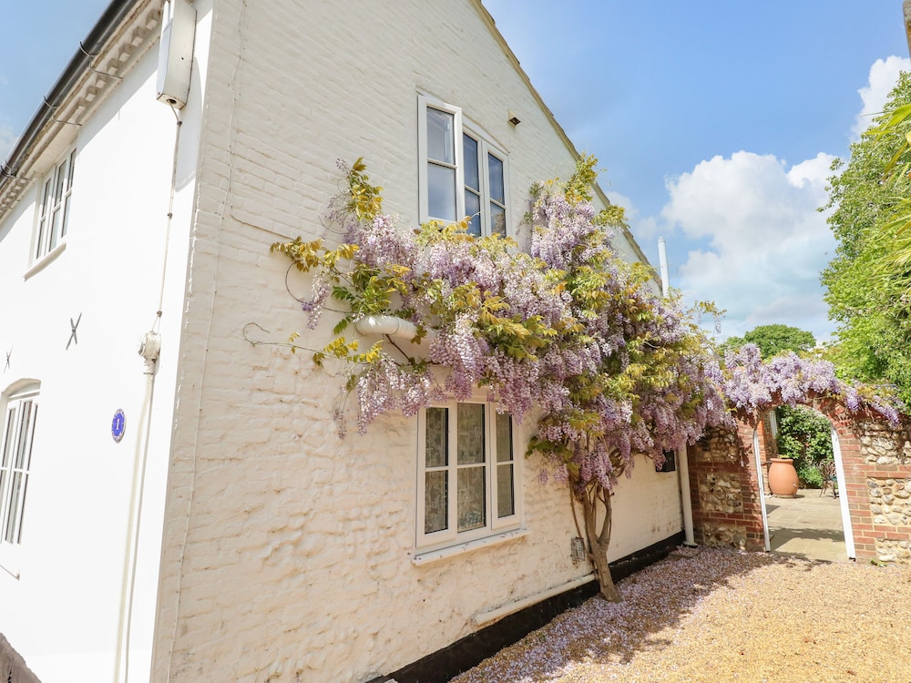 1 Chelsea Cottage