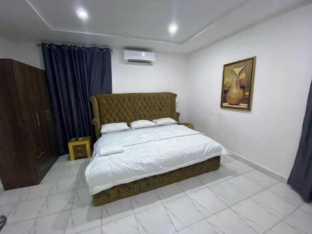 Lavish Apartment