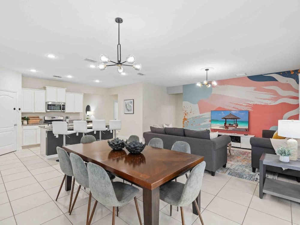 Super Comfy- 7BD 5 5BA Sleep s 22 w Amenities