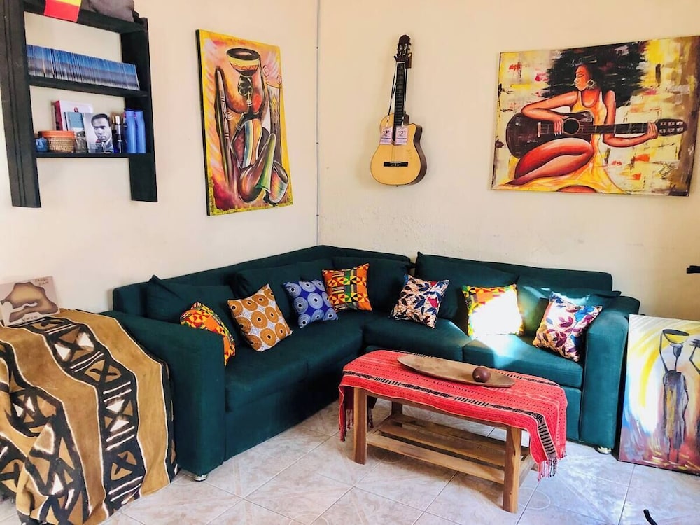 Fadidi House