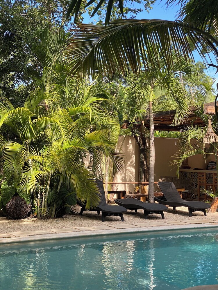 TRECE LUNAS TULUM