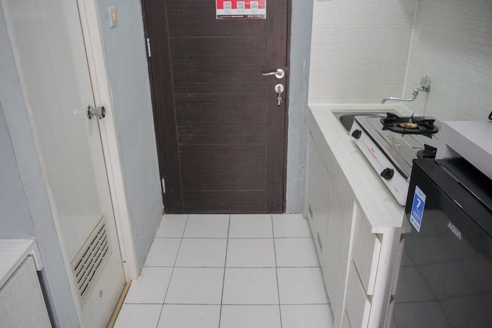 Brand New And Super Cozy Studio Room At Sky View Apartment