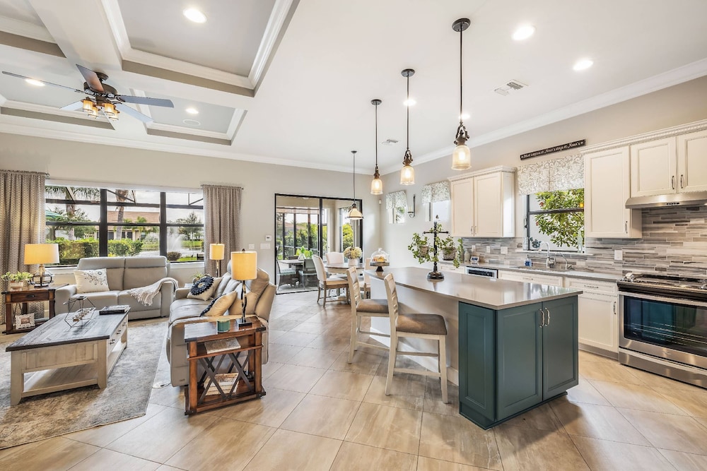 12894 Epping Way