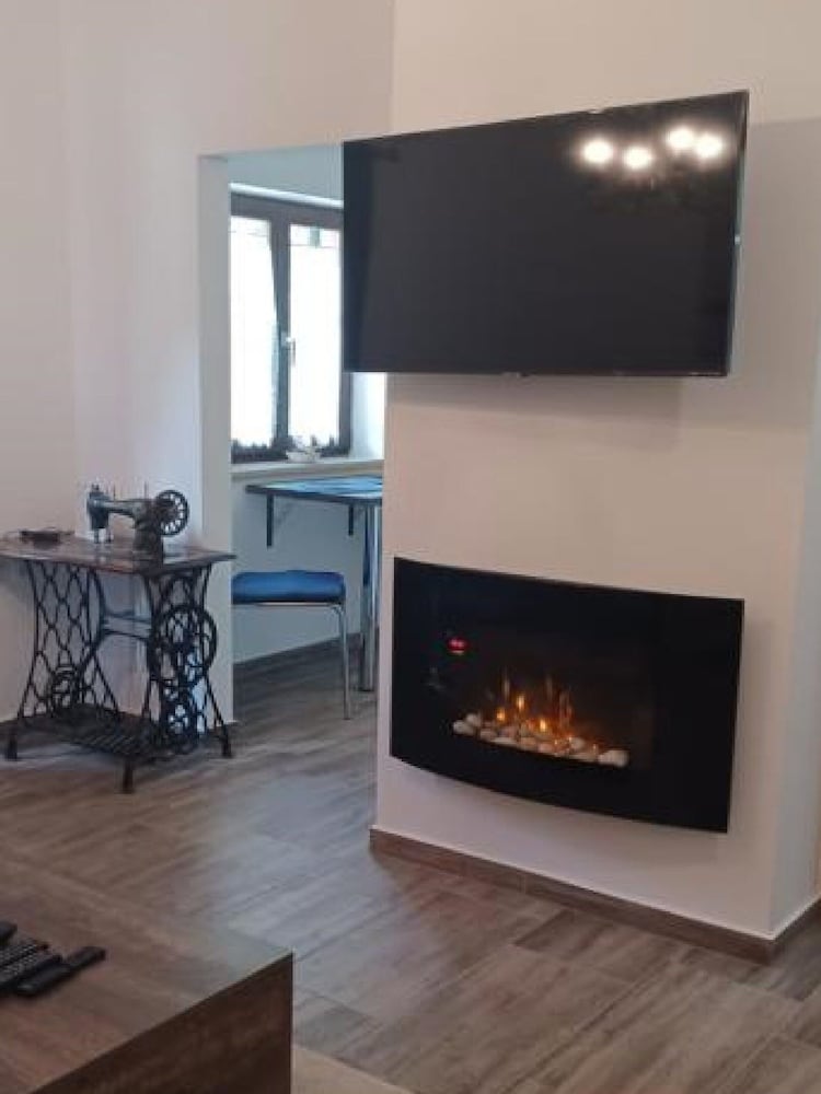 Apartment RR - One Bedroom Apartment With Balcony