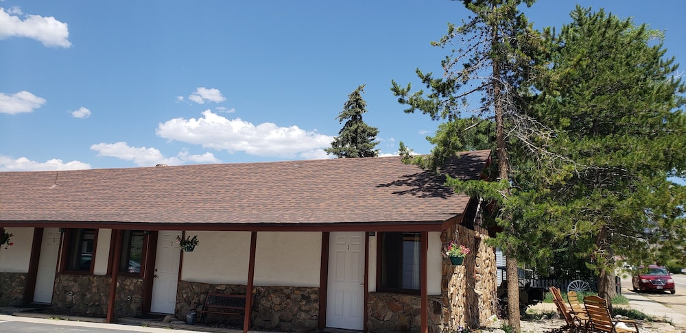 Canyon Motel - Property Image 32