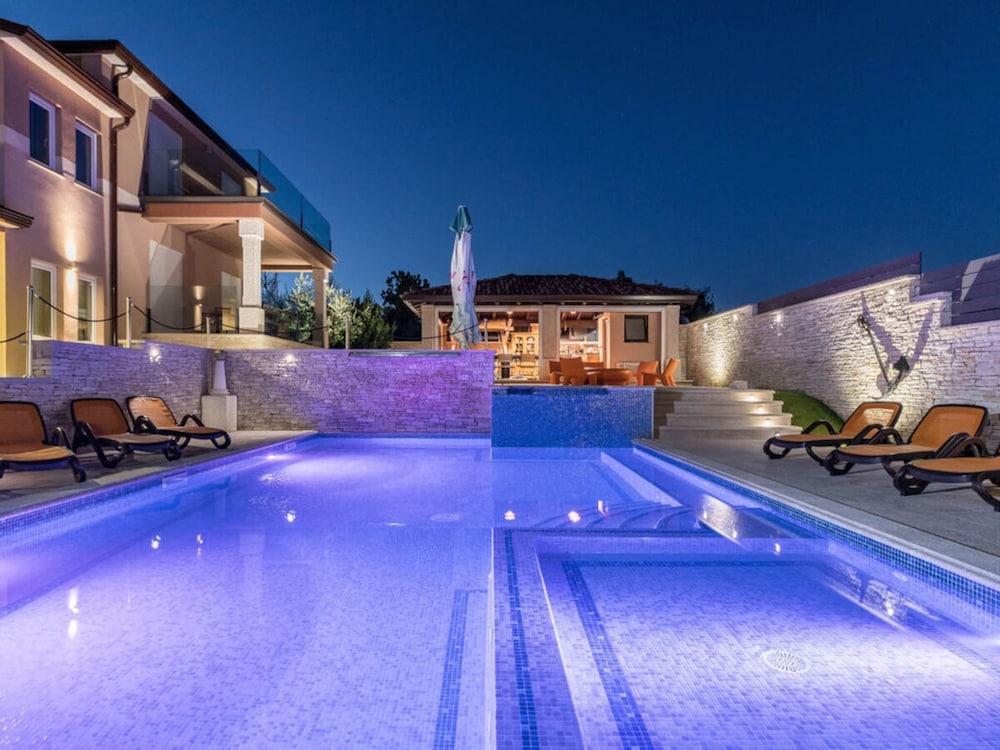 Istra Kamen Comfortable Holiday Residence