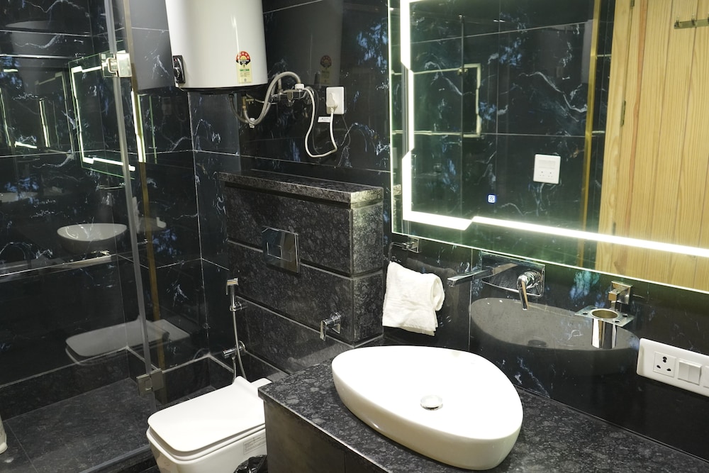 Uptown Kingdom The Luxury Homestay