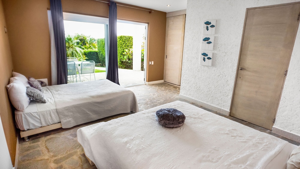 Villas Agua Dulce