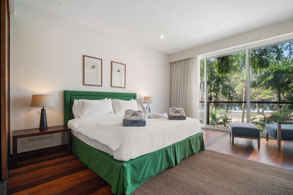 Surin 2BR Resort Condo With Seaview@chava