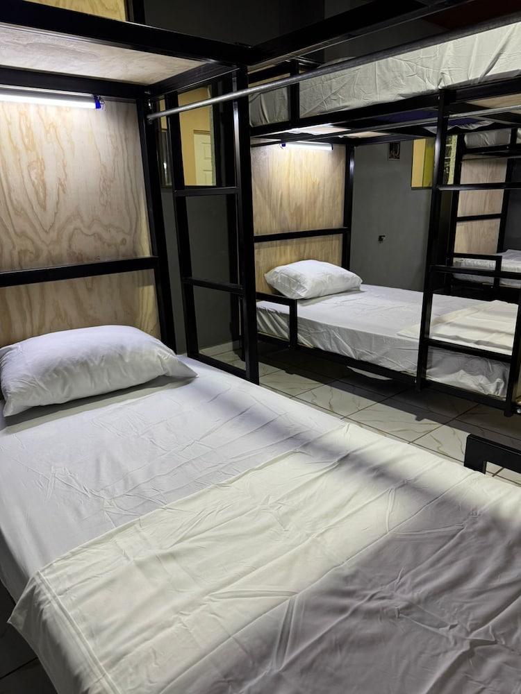 Milo's Hostel and Residences