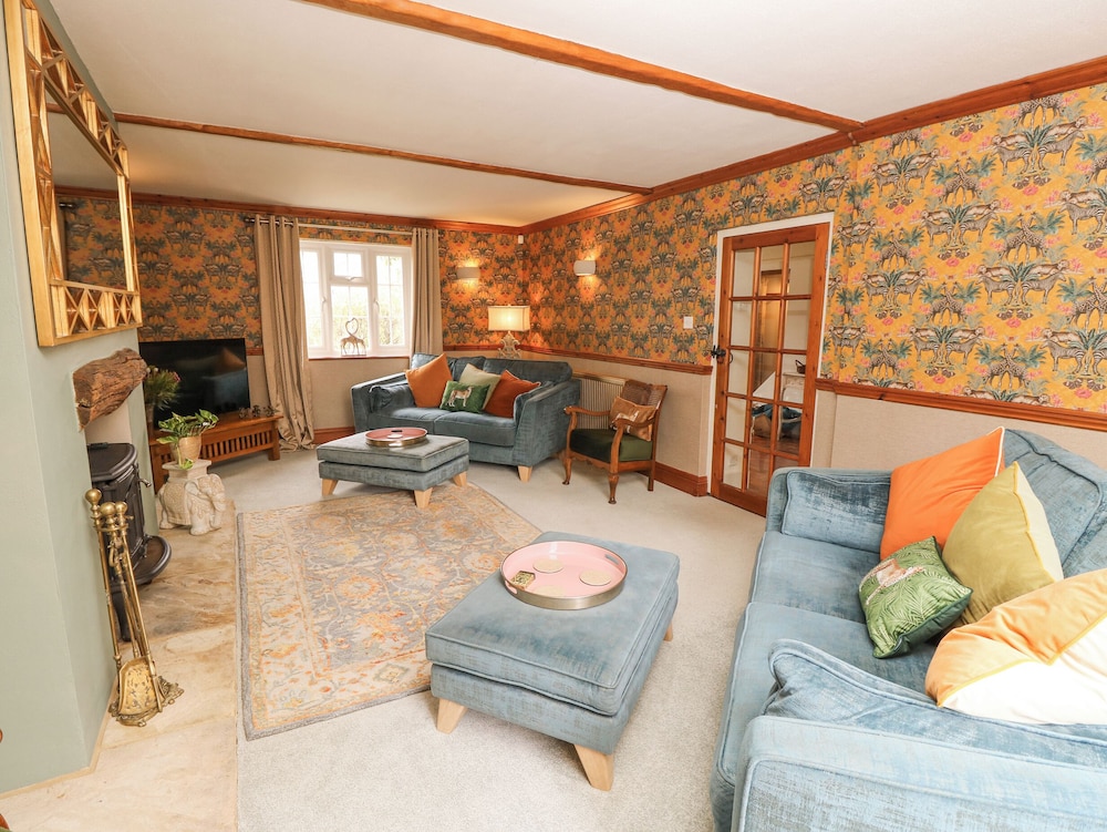 Horseshoe Cottage